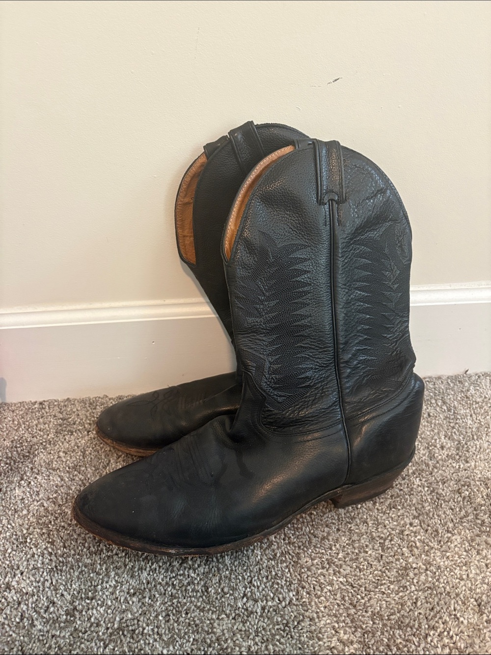 Classic Black Western Pull-On Cowboy Boots